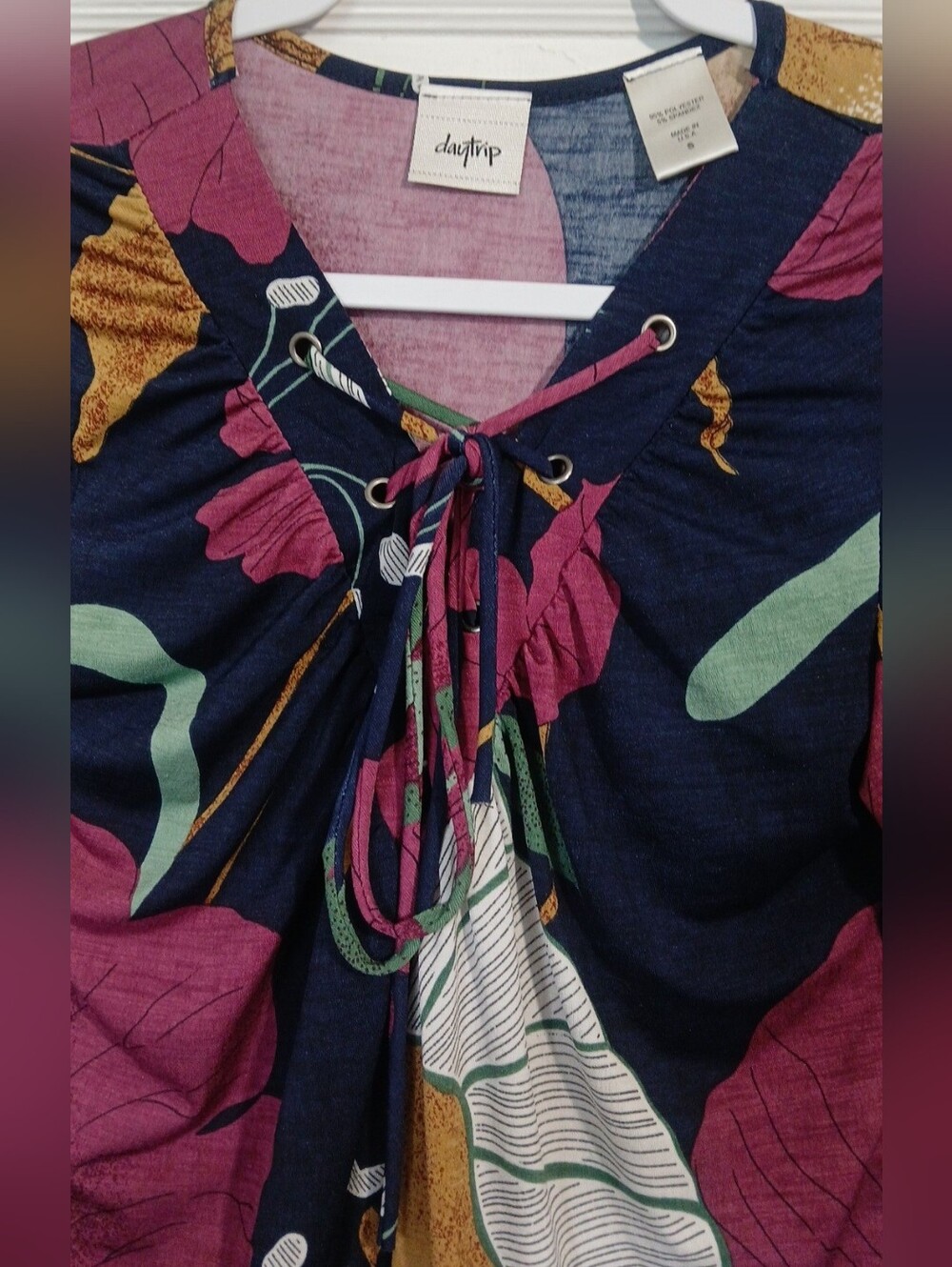 Daytrip Floral Lace-Up Blouse - Picture 4 of 9